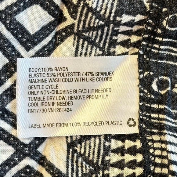 Wild‎ Fable | Smocked Maxi Tribal Boho Dress | Size Large - Picture 12 of 13